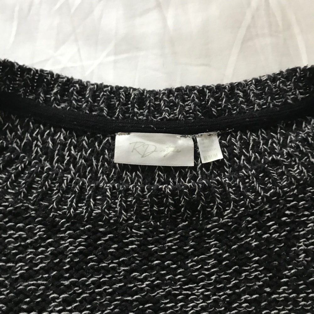 OCT 10 CLOSET CLOSING RD Style Crewneck Sweater - Picture 3 of 4